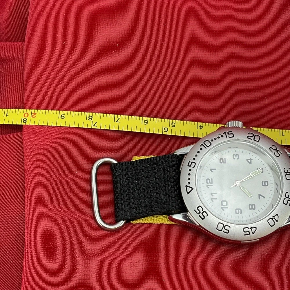Black Yellow &‎ Silver Toned Wristwatch Luminous Hands New Battery